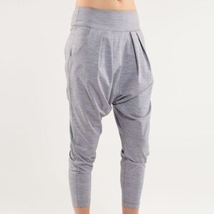 Lululemon Happy Hatha Harem Crop Pants Sz 4